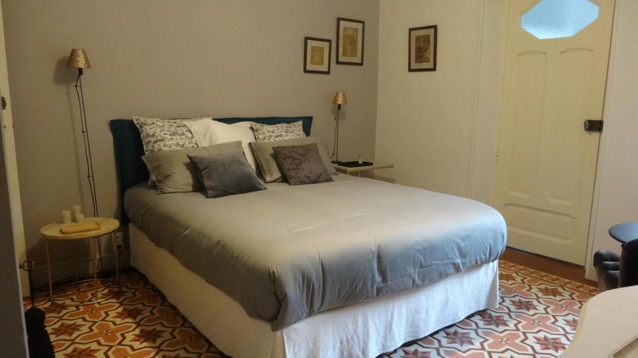 Chambre côté jardin Nîmes Esterno foto